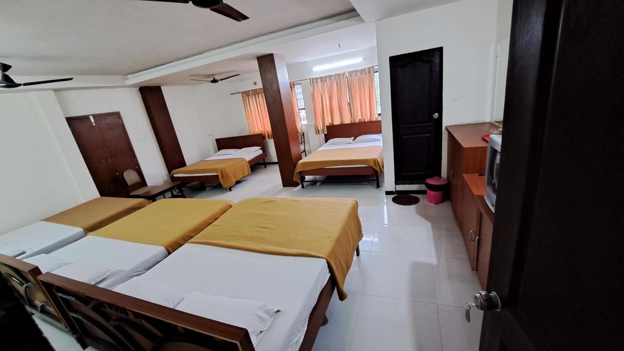 Hotel Dhruv Palace Trimbak Extérieur photo