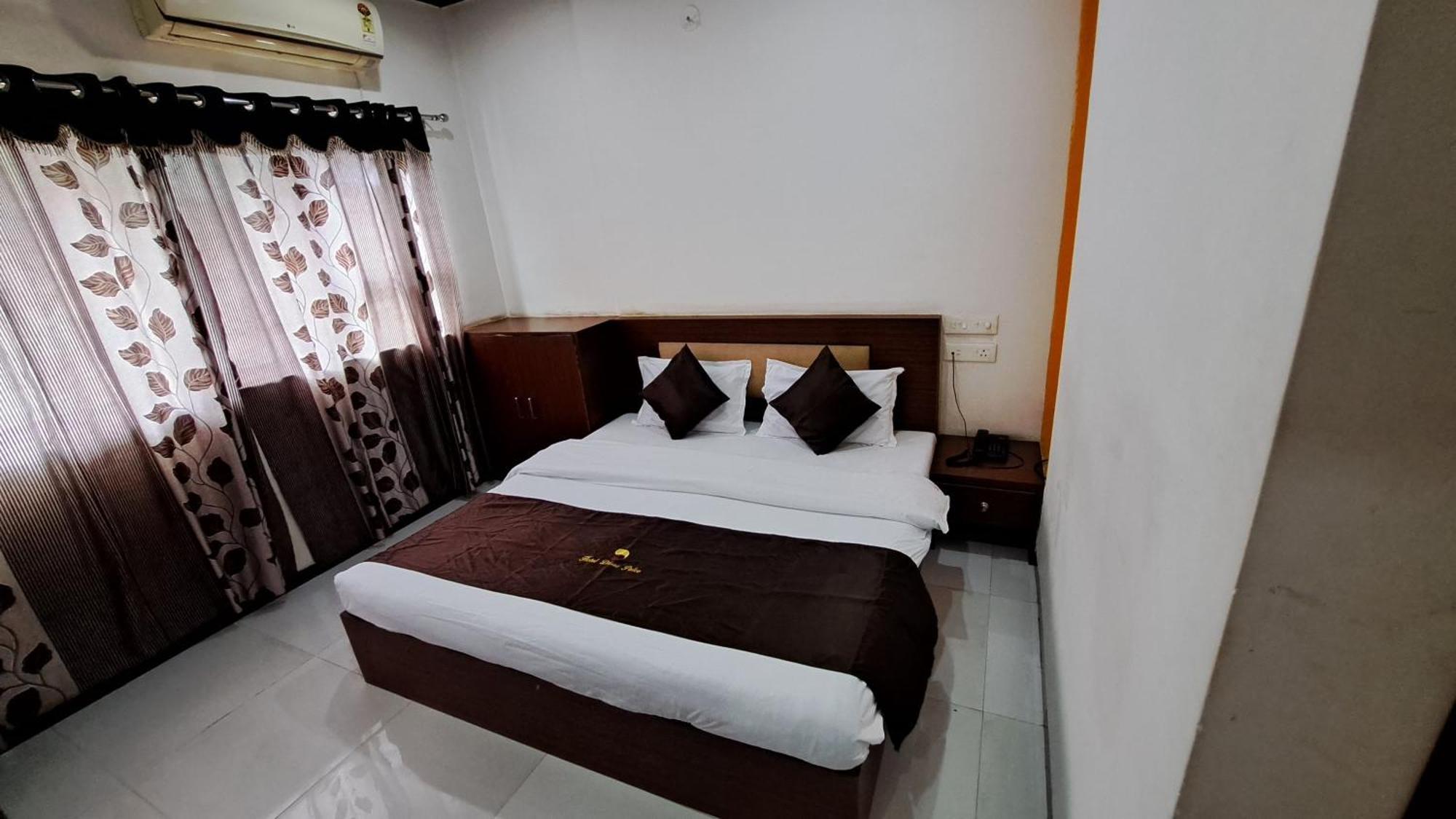 Hotel Dhruv Palace Trimbak Extérieur photo