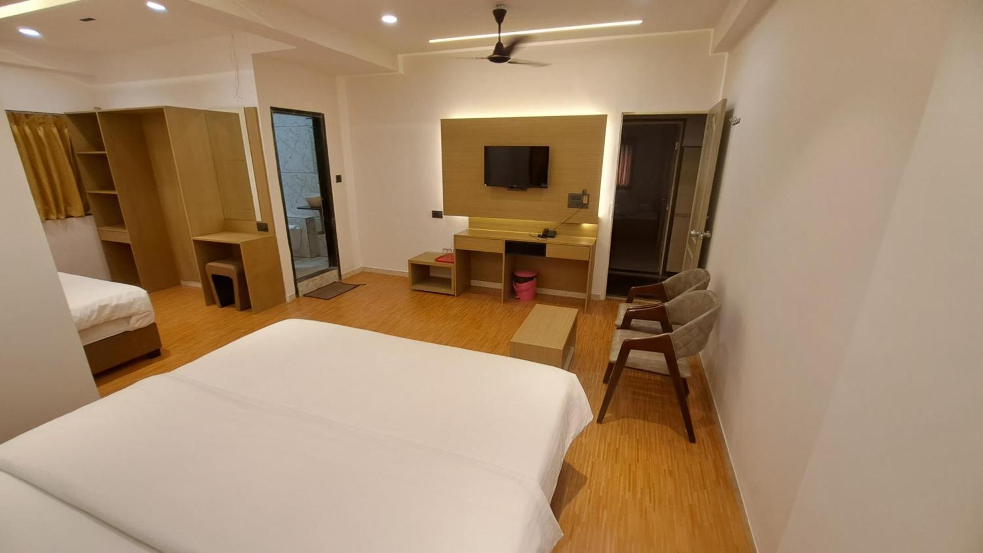 Hotel Dhruv Palace Trimbak Extérieur photo