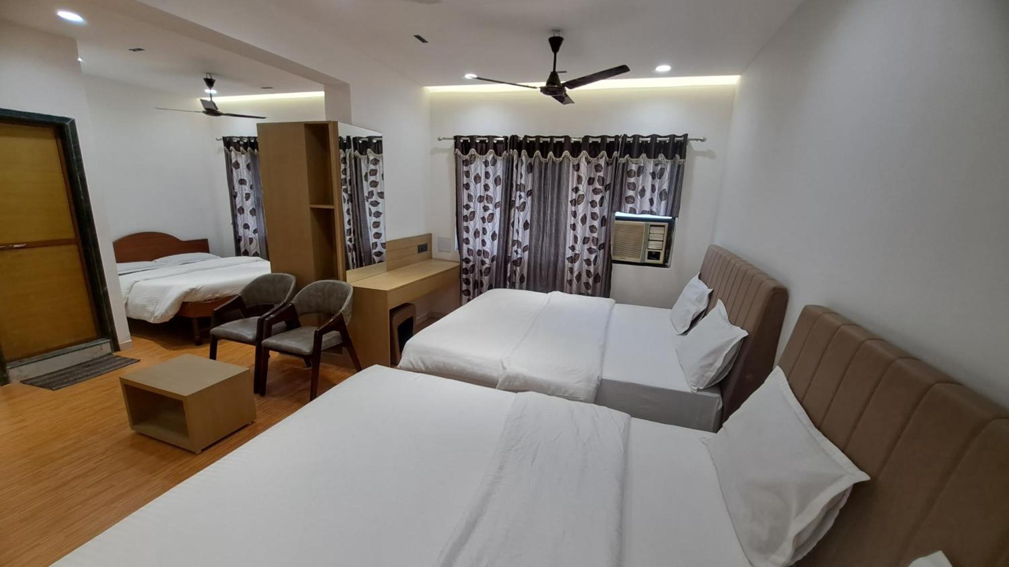 Hotel Dhruv Palace Trimbak Extérieur photo