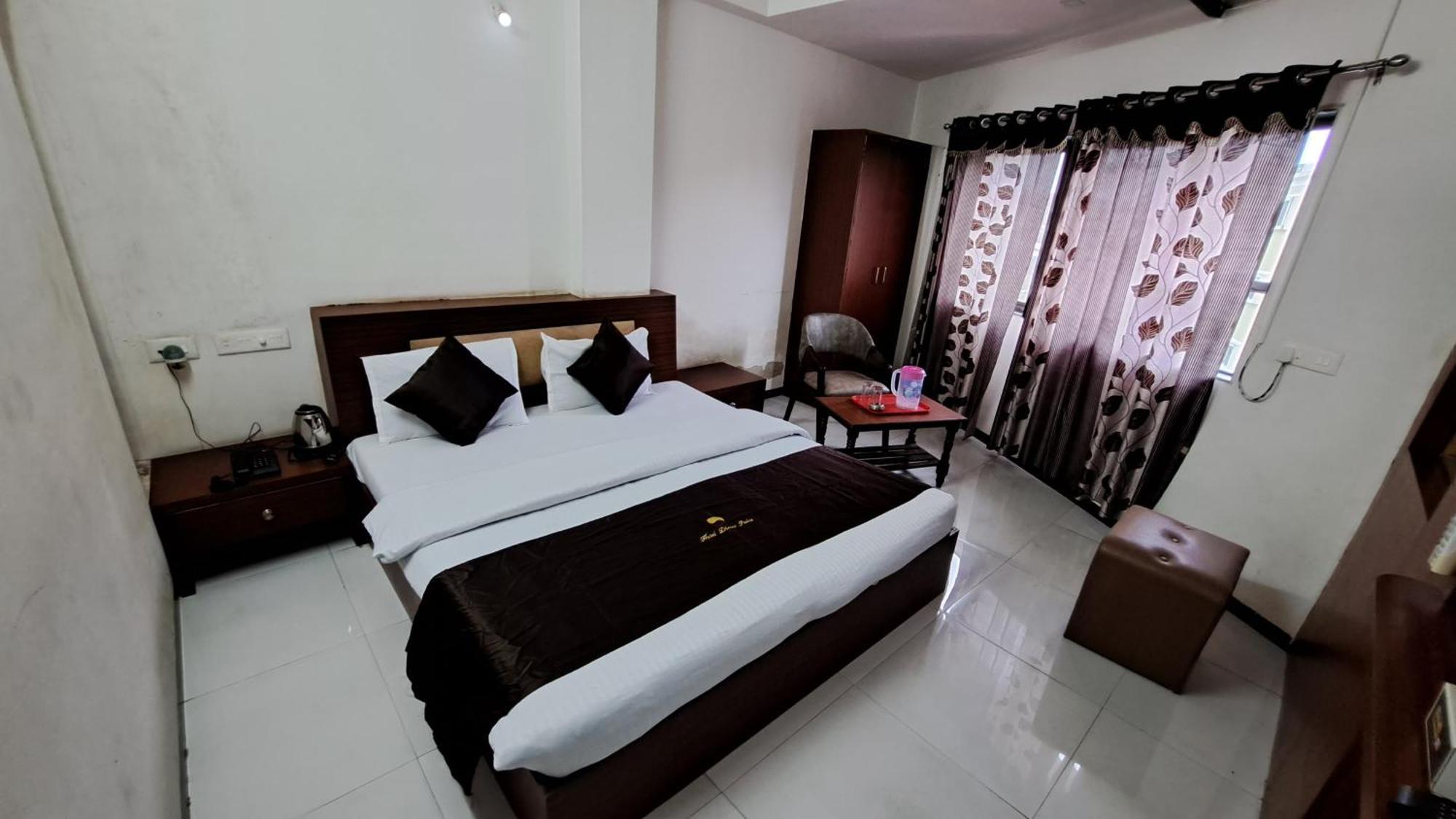 Hotel Dhruv Palace Trimbak Extérieur photo