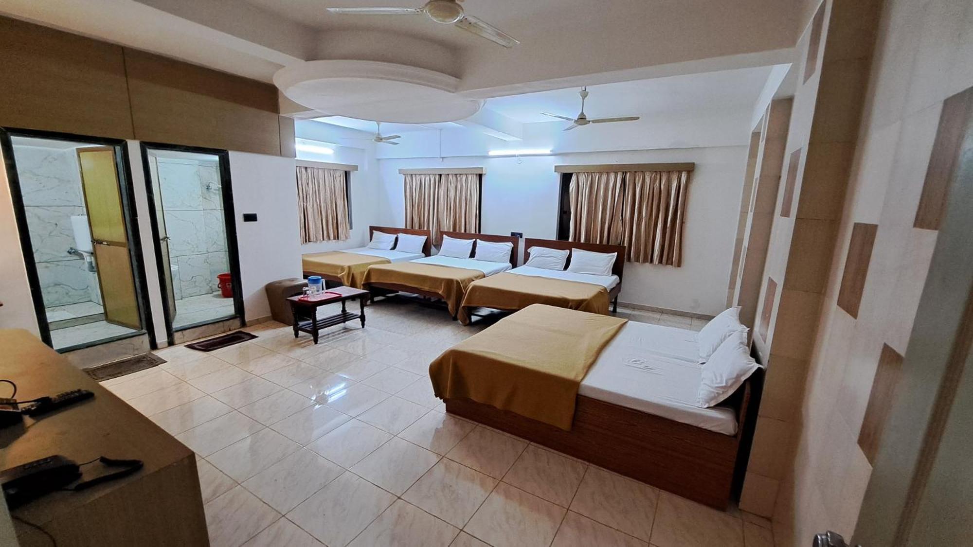Hotel Dhruv Palace Trimbak Extérieur photo