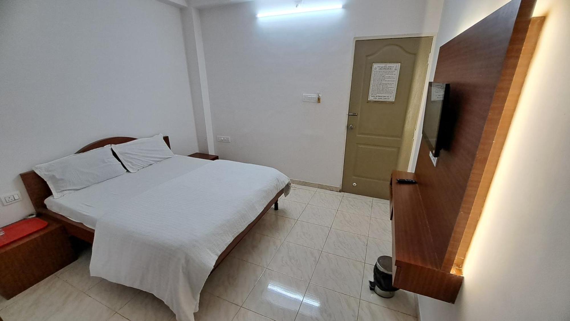 Hotel Dhruv Palace Trimbak Extérieur photo