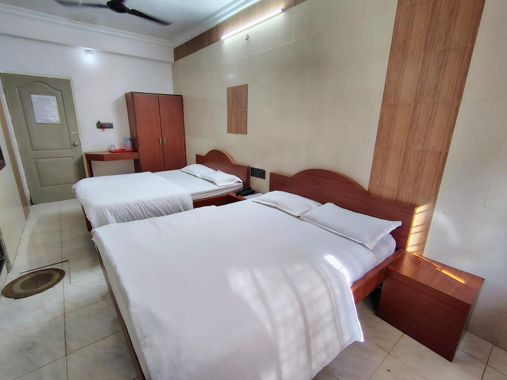 Hotel Dhruv Palace Trimbak Extérieur photo